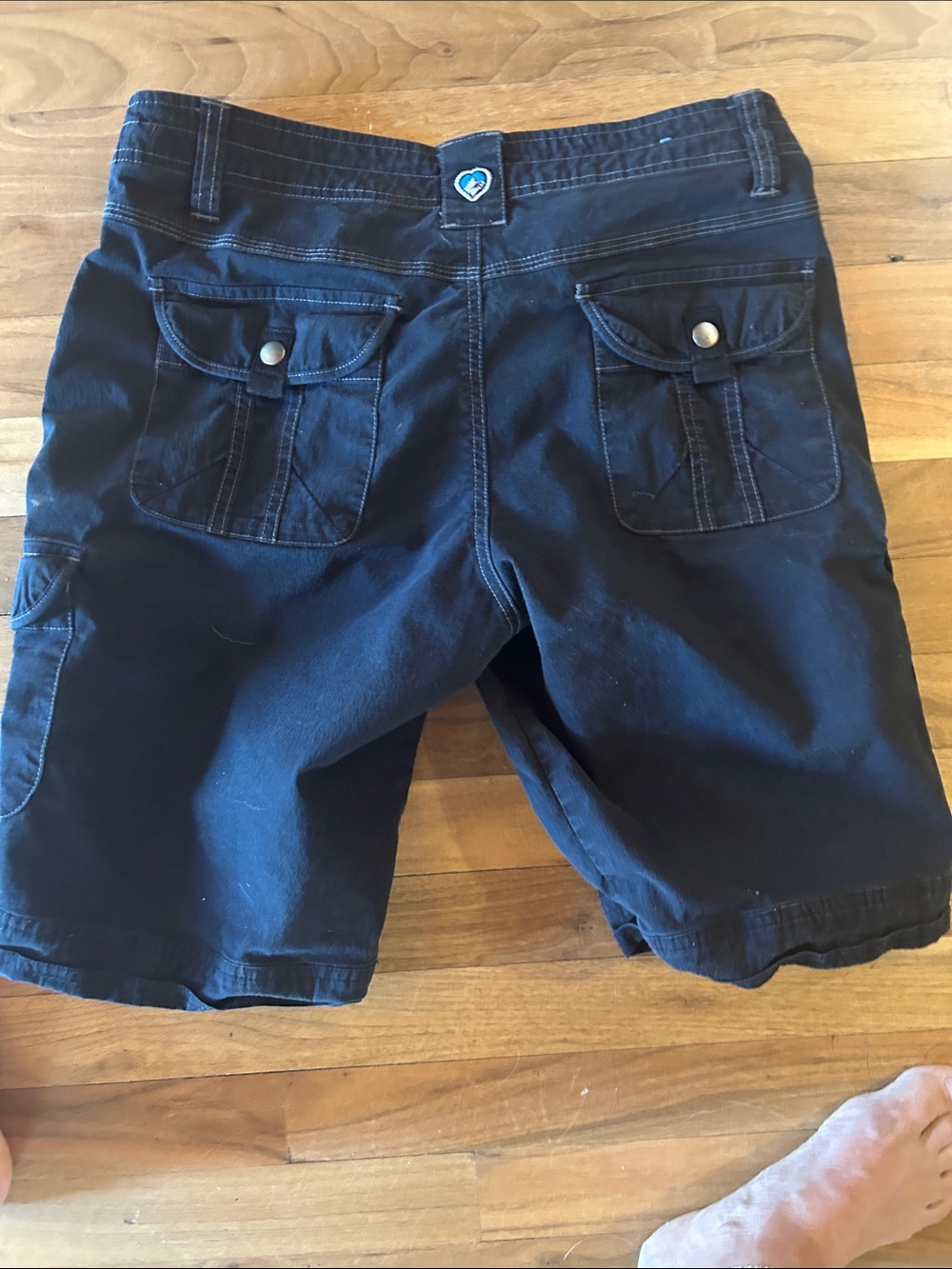 Kuhl Women’s Black Cargo Shorts - Picture 5 of 11
